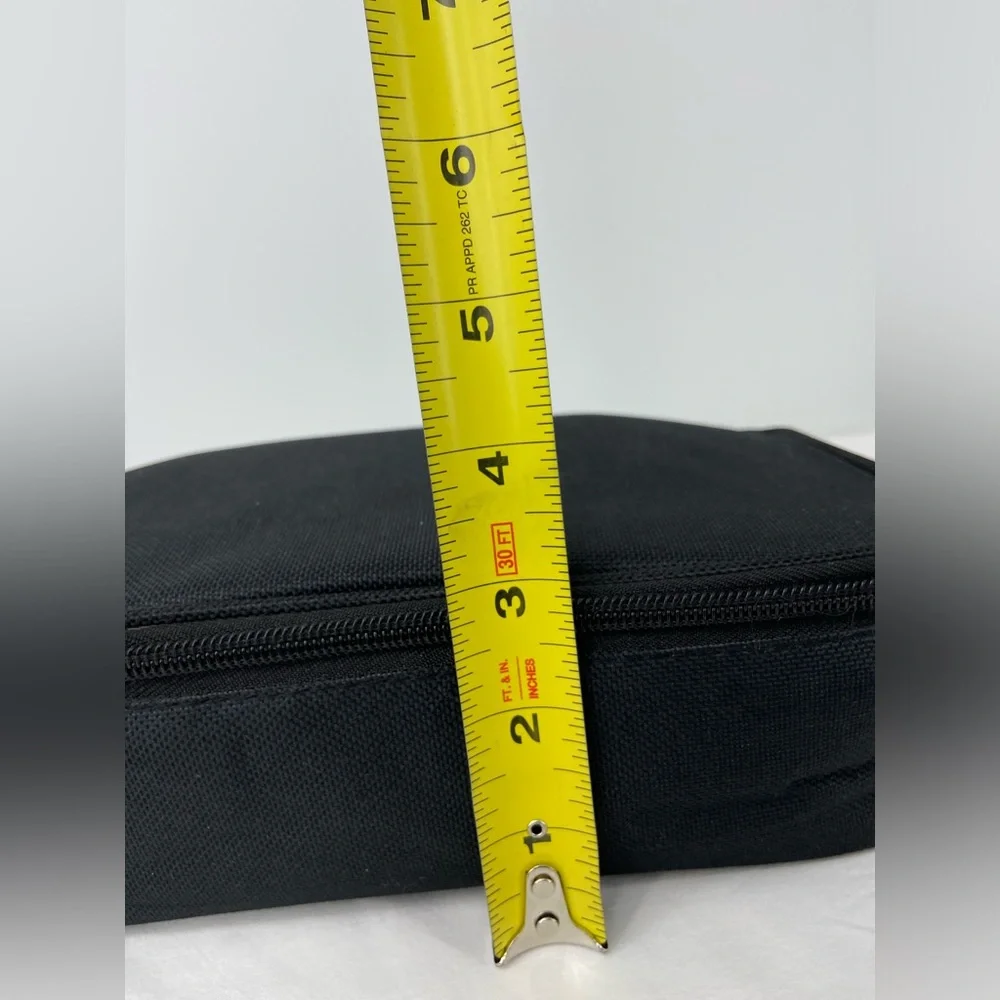 72 Color Pencils with Sharpening equipment‎ in a Zipper Pouch